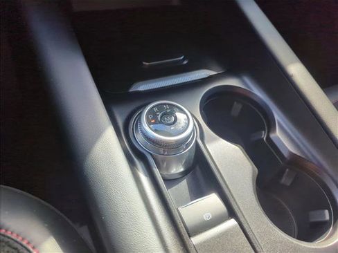 Used 2025 Ford Explorer ST image 10