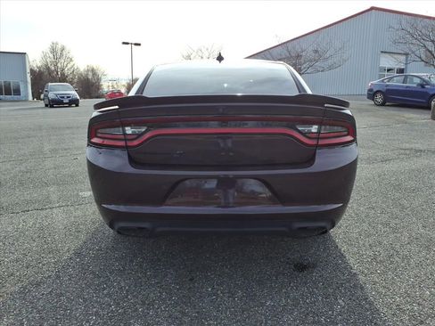 Used 2022 Dodge Charger SXT w/ Blacktop Package image 12