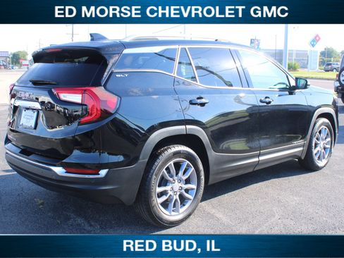 Used 2024 GMC Terrain SLT w/ LPO, Floor Liner Package FWD image 5