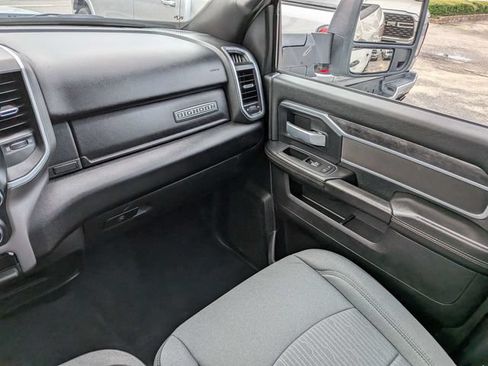 Used 2024 RAM 2500 Big Horn AWD/4WD image 17