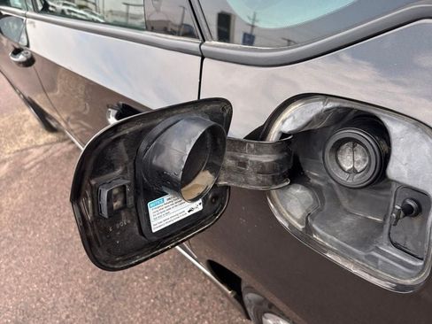 Used 2018 Honda Accord EX image 36