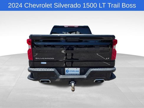 Used 2024 Chevrolet Silverado 1500 LT Trail Boss w/ LT Trail Boss Premium Package AWD/4WD image 8
