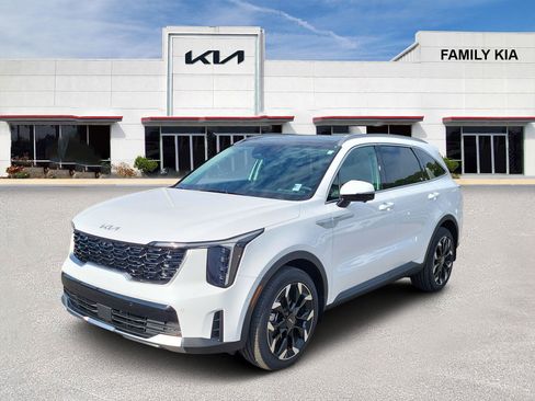 Certified 2025 Kia Sorento SX FWD image 3