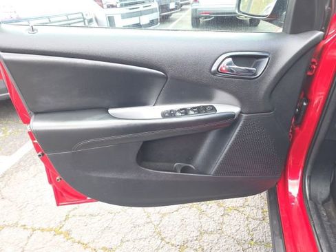 Used 2015 Dodge Journey American Value Package w/ Flexible Seating Group FWD image 8