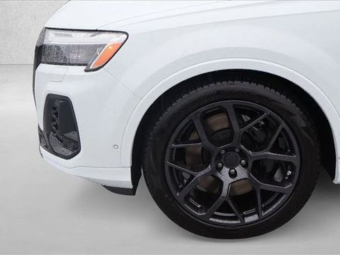 New 2026 Audi SQ7 Premium Plus image 10
