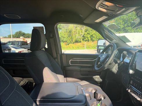 Used 2026 RAM 2500 Big Horn AWD/4WD image 14