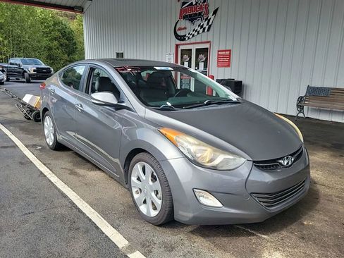 Used 2013 Hyundai Elantra Limited image 2