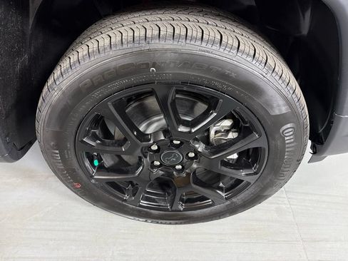 New 2026 Jeep Compass Latitude w/ Sun and Sound Group AWD/4WD image 10