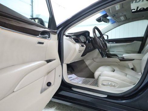 Used 2013 Cadillac XTS Premium AWD/4WD image 9