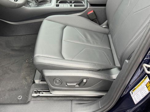 New 2025 Audi Q3 2.0T Premium image 16