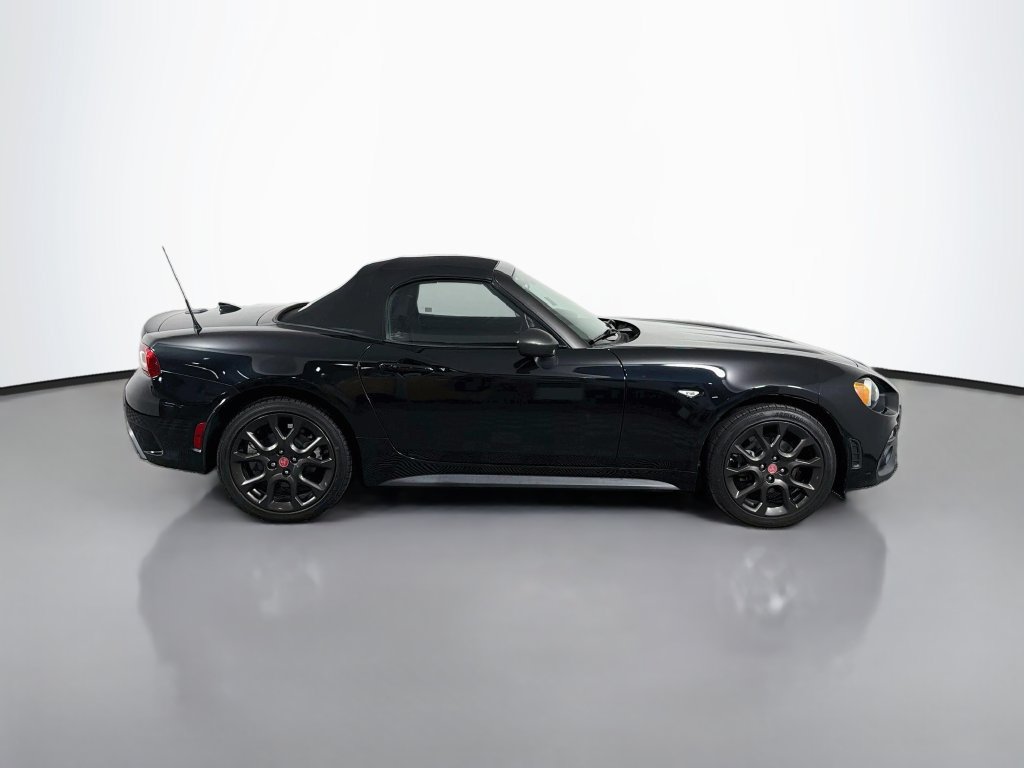 Used 2019 FIAT 124 Spider Abarth w/ Convenience Group RWD image 8