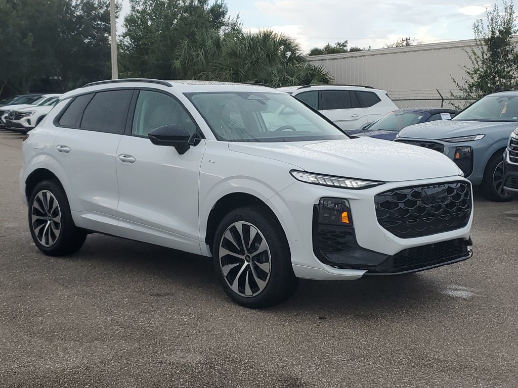 New 2026 Audi Q3 quattro 2.0T AWD/4WD image 2