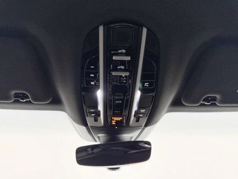 Used 2017 Porsche Panamera 4 AWD/4WD image 59