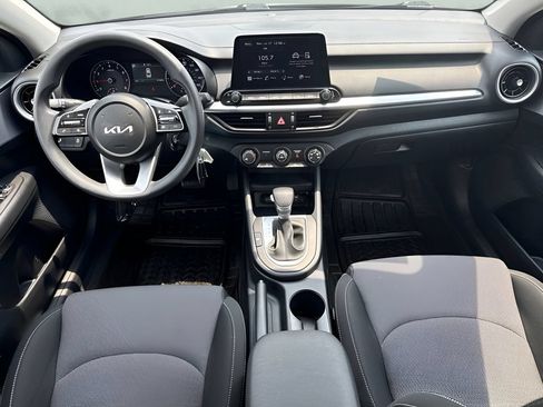Used 2024 Kia Forte LXS w/ LXS Technology Package FWD image 11