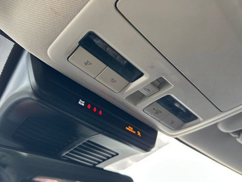 Used 2025 MAZDA CX-50 AWD 2.5 S w/ Premium Plus Pkg image 25