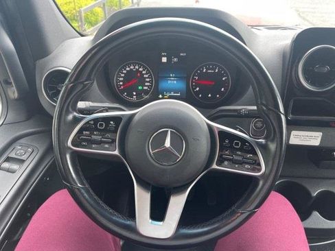 Used 2020 Mercedes-Benz Sprinter 4500 w/ Premium Plus Package image 25