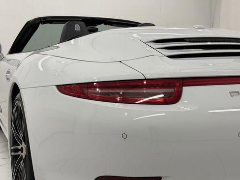 Certified 2016 Porsche 911 Carrera 4S AWD/4WD image 21