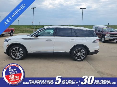 Used 2026 Lincoln Aviator Reserve w/ Luxury Package AWD/4WD image 6