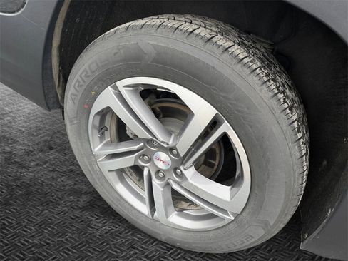 Used 2020 GMC Terrain SLT w/ Preferred Package image 11