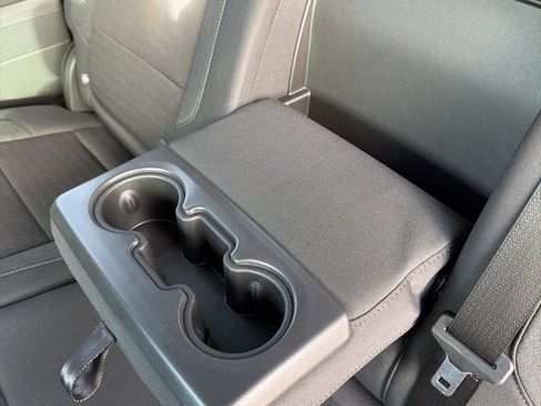 Used 2025 GMC Sierra 1500 Elevation image 47