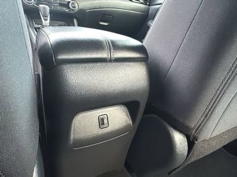 Used 2024 Nissan Sentra SV image 25