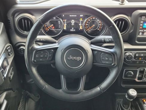 Used 2021 Jeep Gladiator Sport AWD/4WD image 12