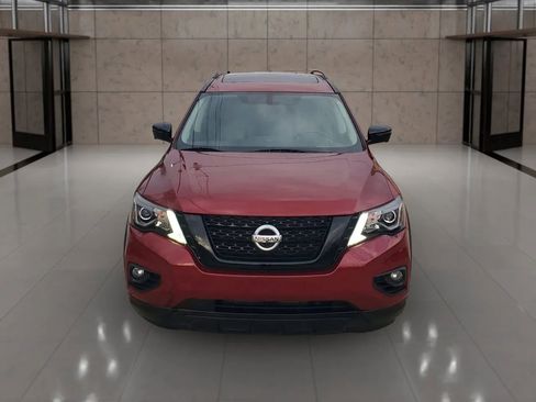 Used 2020 Nissan Pathfinder SL image 3
