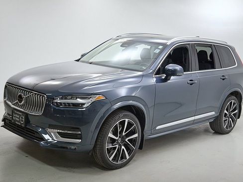 Certified 2023 Volvo XC90 B6 Plus w/ Protection Package AWD/4WD image 6