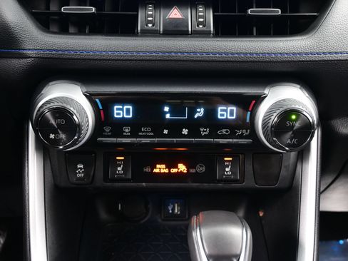 Used 2023 Toyota RAV4 XSE w/ XSE Grade Weather Package AWD/4WD image 21