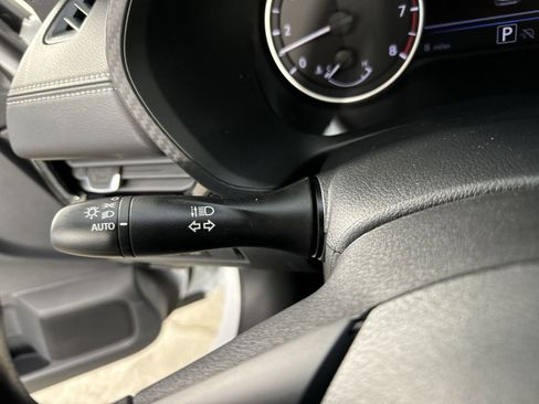 Used 2025 Nissan Sentra SV image 15