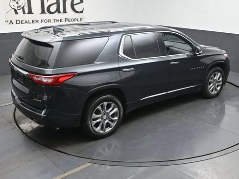 Used 2019 Chevrolet Traverse Premier w/ Driver Confidence II Package FWD image 36