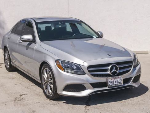Used 2018 Mercedes-Benz C 300 Sedan image 3