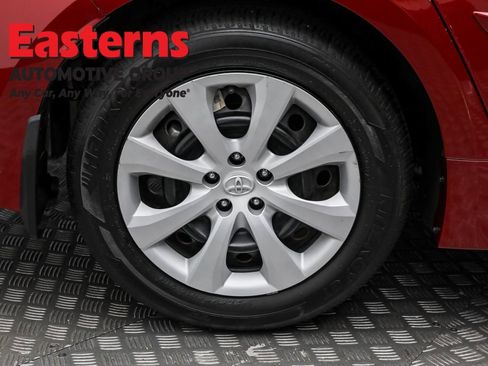 Used 2023 Toyota Corolla LE image 28