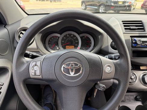 Used 2012 Toyota RAV4 4WD w/ Upgrade Value Pkg image 13