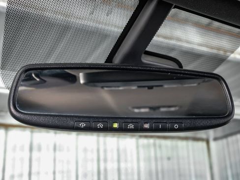 Used 2018 Nissan Titan SL w/ Midnight Edition AWD/4WD image 22