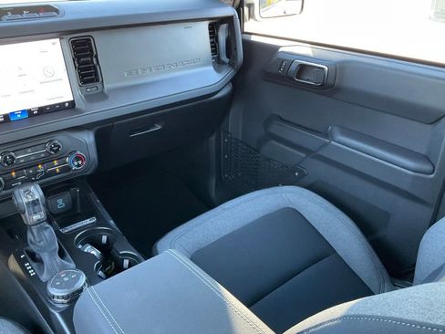 New 2025 Ford Bronco 4-Door image 40