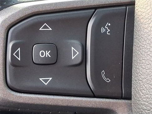 Used 2024 RAM 2500 Tradesman w/ Chrome Appearance Group image 20