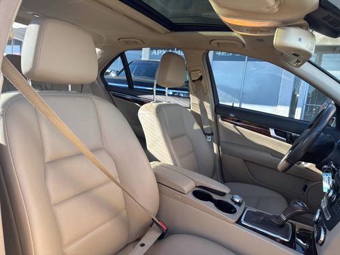 Used 2012 Mercedes-Benz C 300 4MATIC Sedan image 7