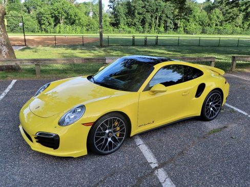 Used 2015 Porsche 911 Turbo S AWD/4WD image 3