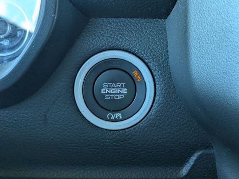 Used 2022 RAM 1500 Big Horn AWD/4WD image 33