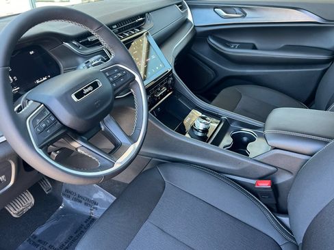 New 2026 Jeep Grand Cherokee Laredo X AWD/4WD image 9