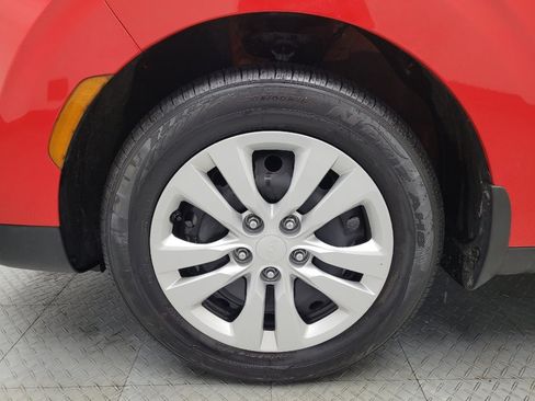 Used 2023 Kia Soul LX image 31