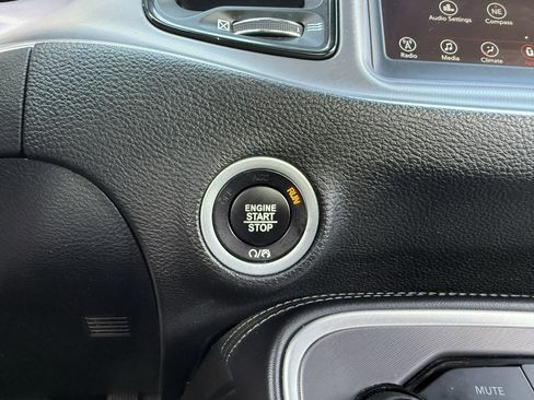 Used 2022 Dodge Challenger GT image 11