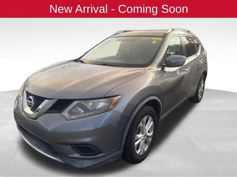 Used 2015 Nissan Rogue SV FWD image 2