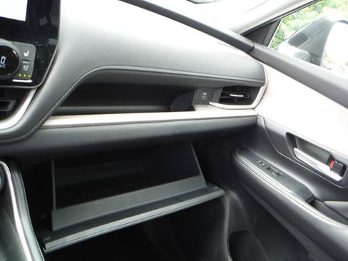 Used 2024 Toyota Grand Highlander AWD image 32