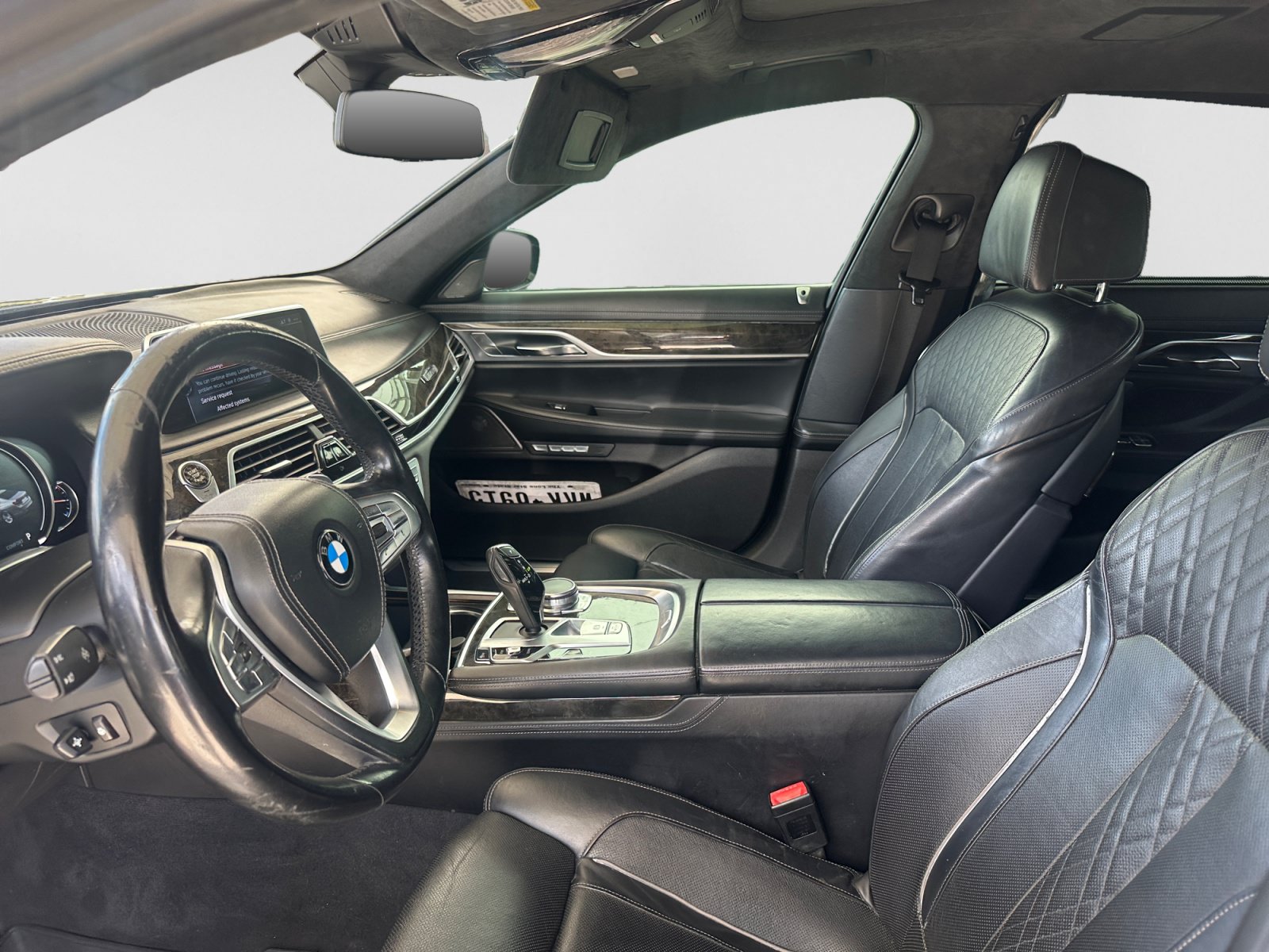 Used 2016 BMW 750i RWD image 10