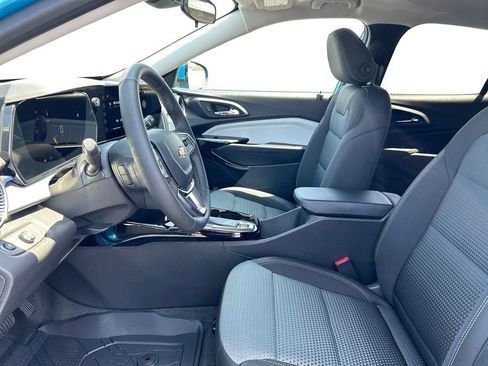 New 2026 Chevrolet Trax LT FWD image 10