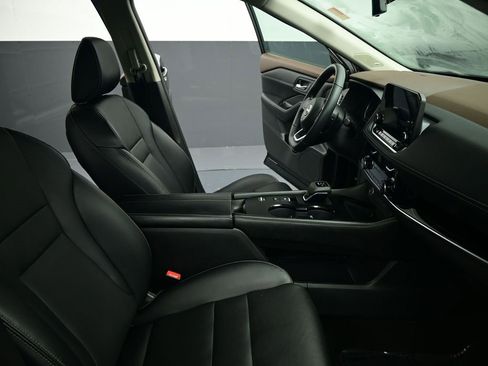 Used 2023 Nissan Rogue SL w/ SL Premium Package image 22