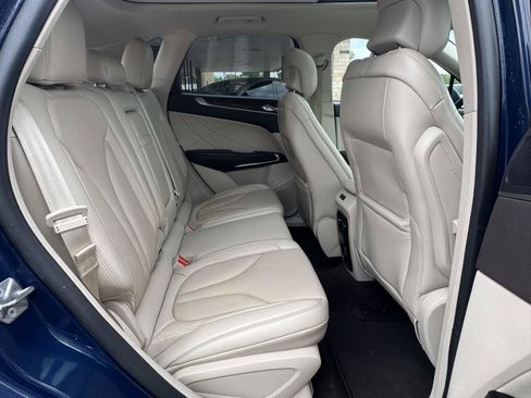 Used 2019 Lincoln MKC Reserve AWD/4WD image 29