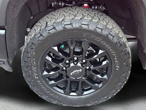 New 2026 Chevrolet Silverado 2500 LT w/ Trail Boss Package AWD/4WD image 9